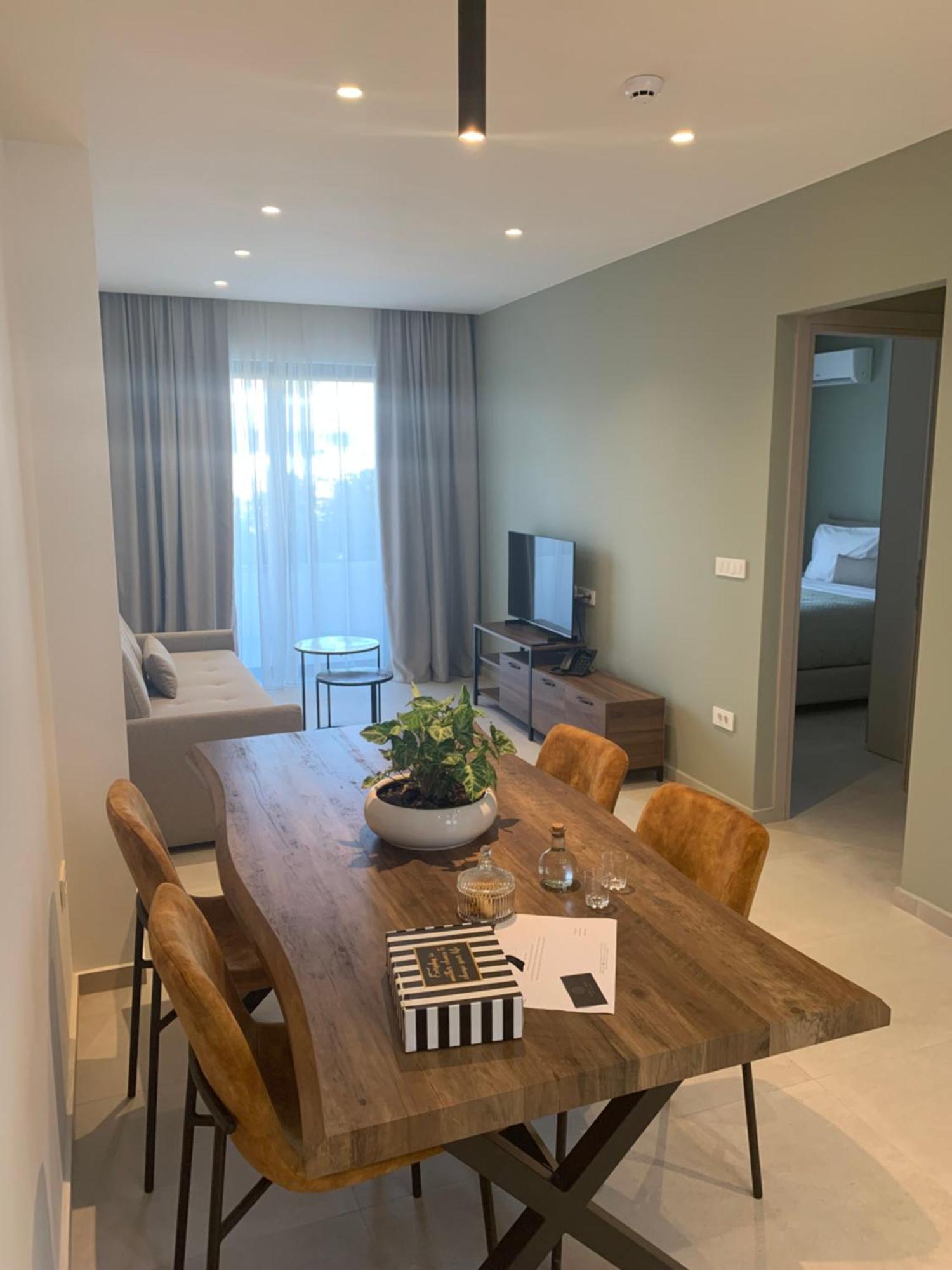 آغيوس نيكولاوس Celine Luxury Apartments & Suites المظهر الخارجي الصورة